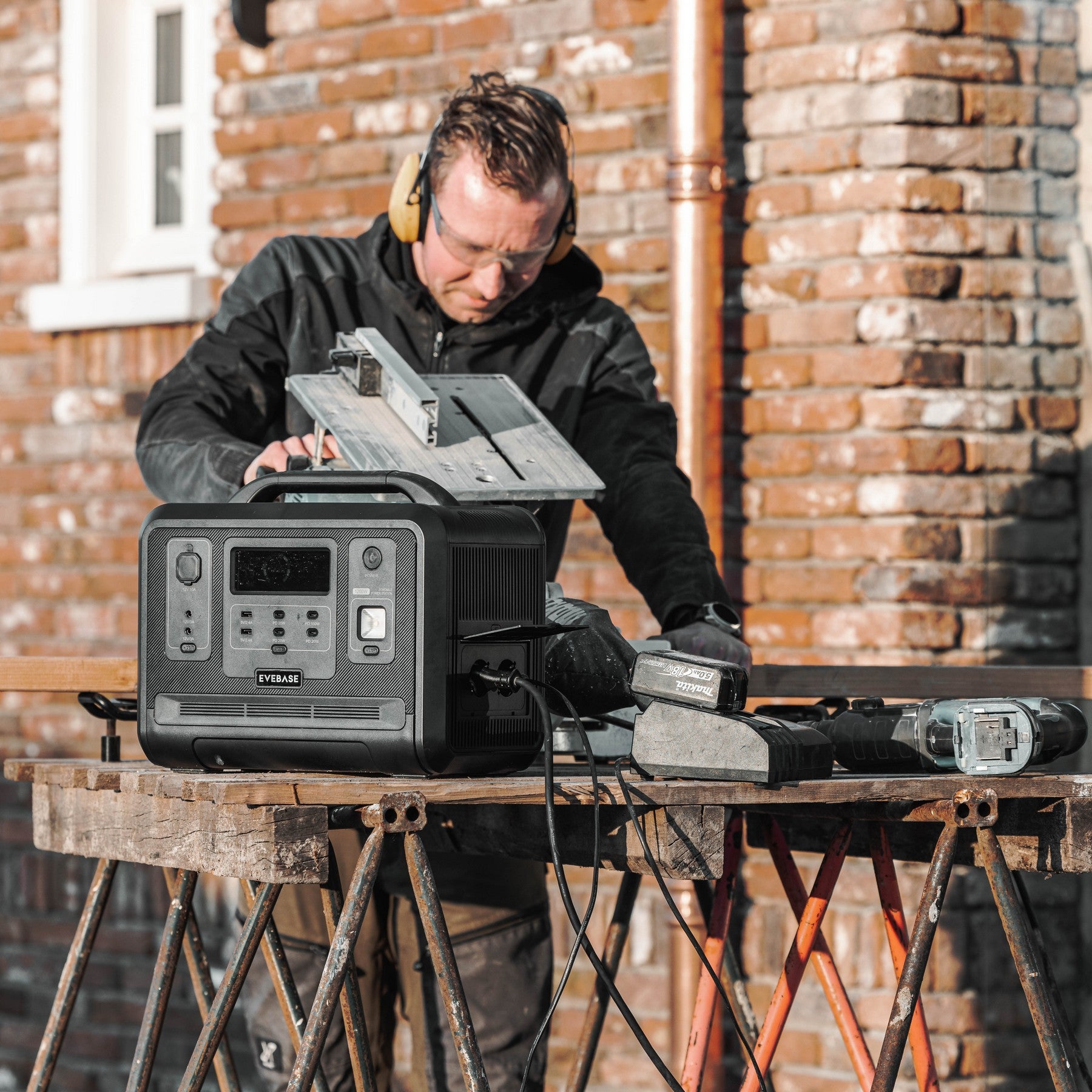 Move 1200 Power Station