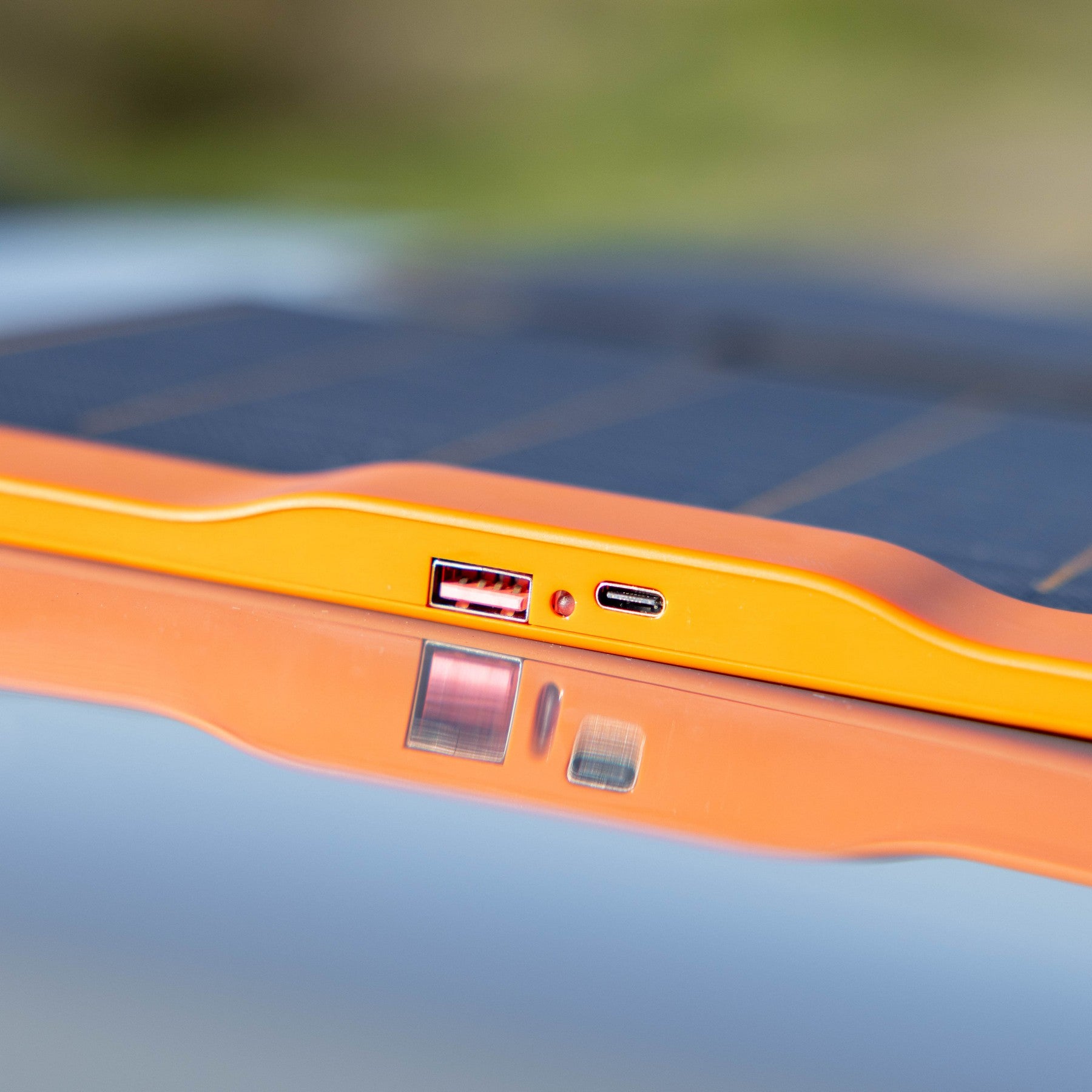 S40 Portable Solar Charger