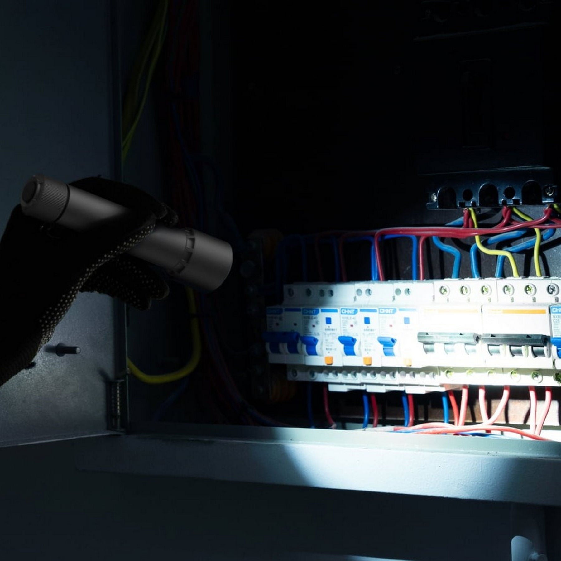 Flashlight Tactics 2300