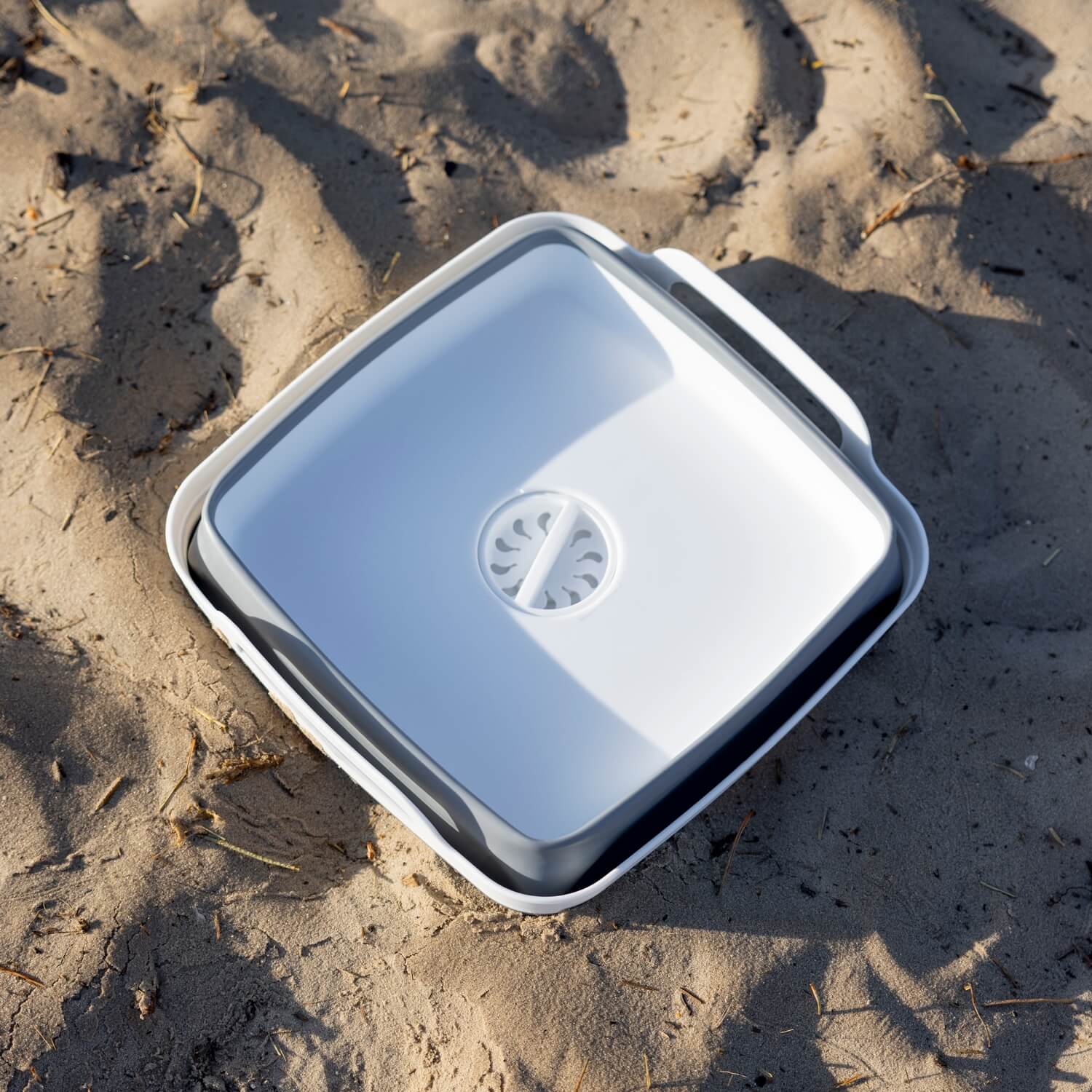 Collapsible Basin with Water Outlet