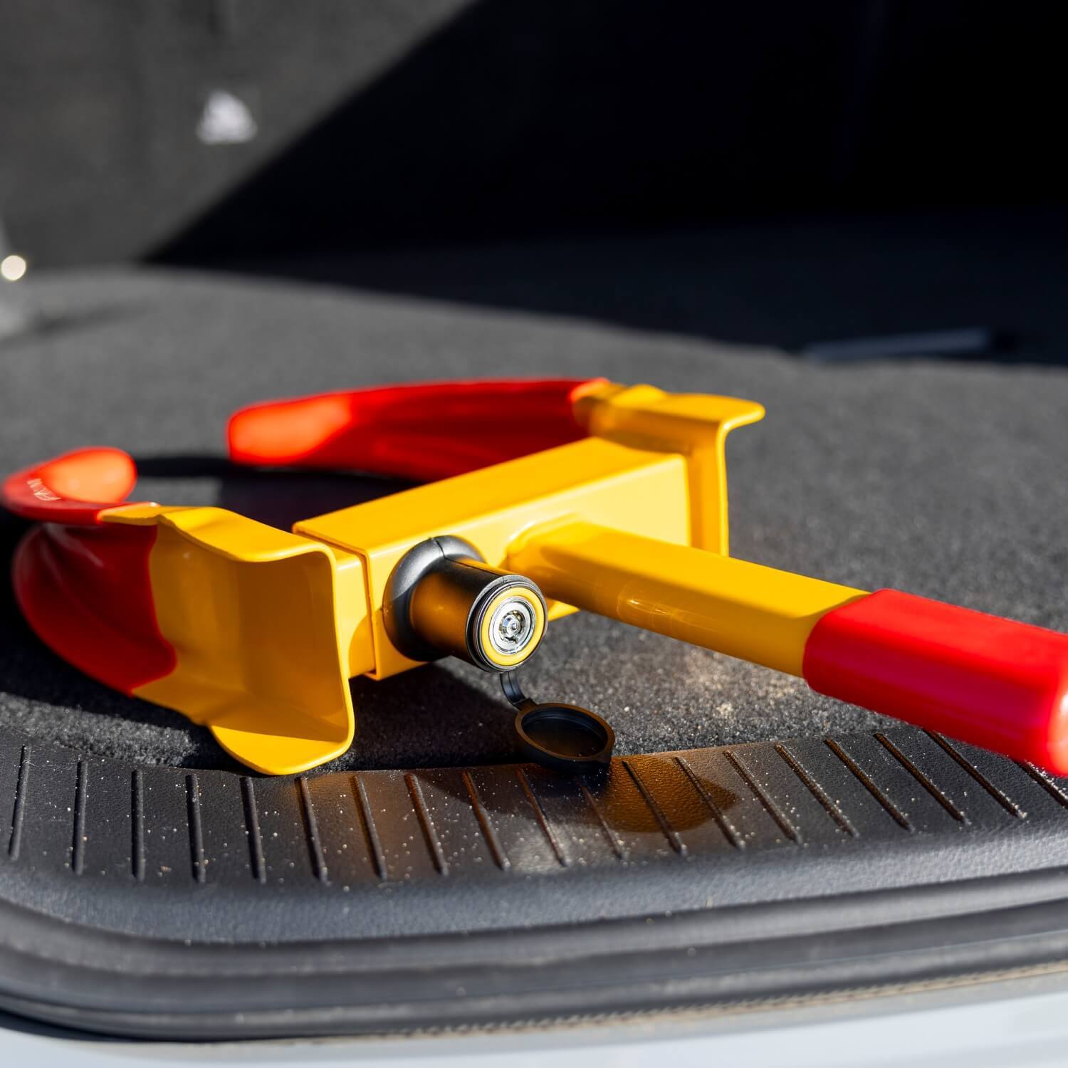 Universal Wheel Clamp 265mm