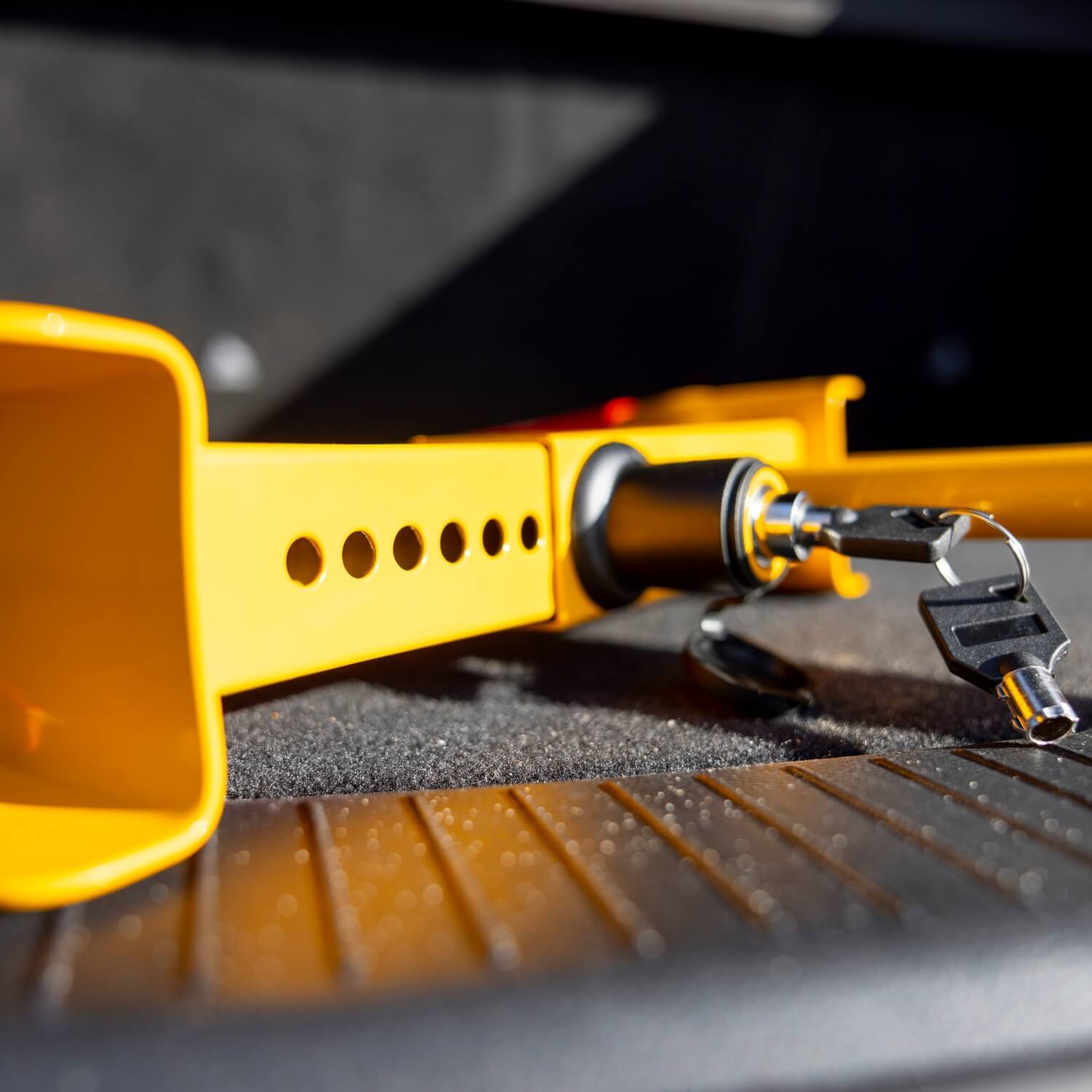 Universal Wheel Clamp 265mm