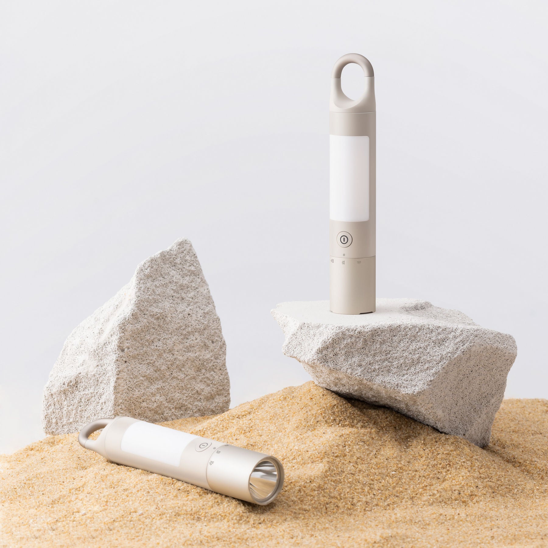 Hoto Flashlight DUO | All-in-One Light for Camping & Emergencies