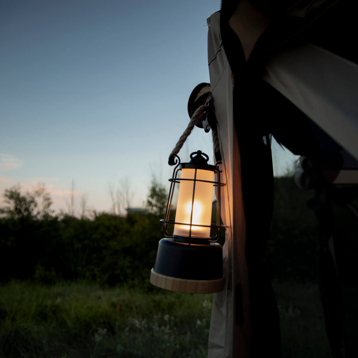 Wild Land Hemp Rope Lantern